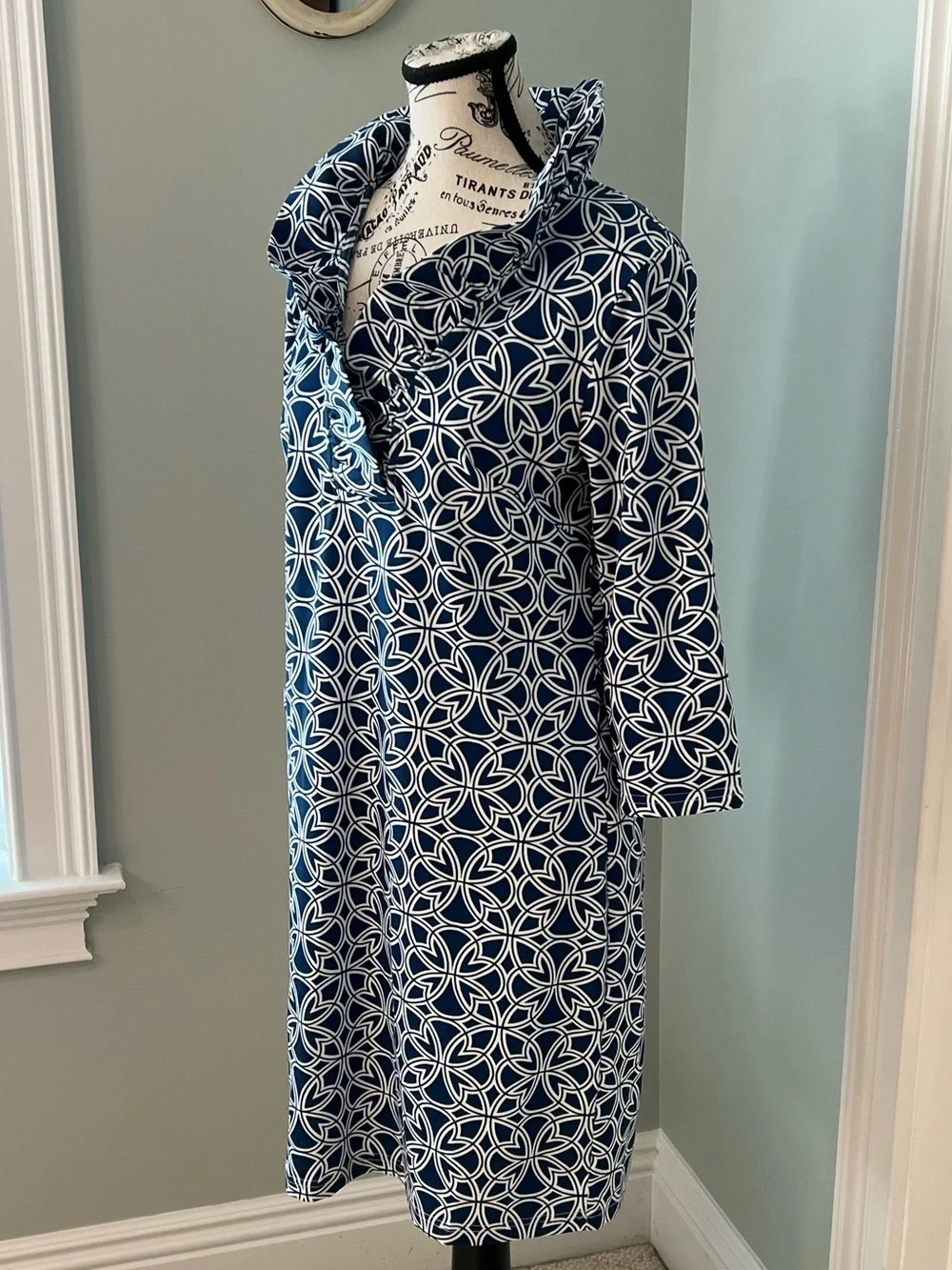 Gretchen Scott jersey ruffneck | navy & white geometric Ring Toss pattern |SZ S - Picture 9 of 13